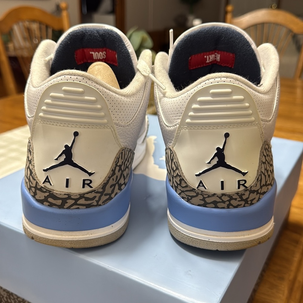 Jordan 3 unc - Picture 5 of 8